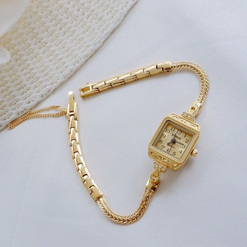 Vintage Digital Watch - Orologio con cinturino sottile Vintage di