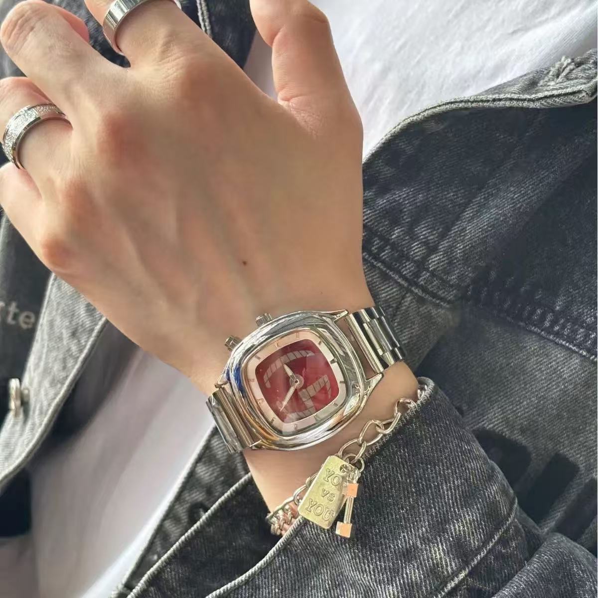 Orologio da Uomo Stile Retrò M - Vintage Digital Watch recensione e prezzo
