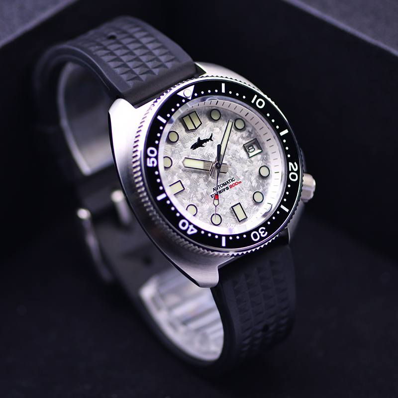 Orologio in edizione limitata  - Waterproof Diving Watch recensione e prezzo
